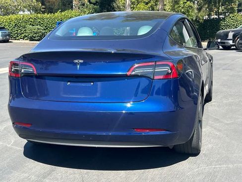 Used 2023 Tesla Model 3 Standard Range RWD image 2