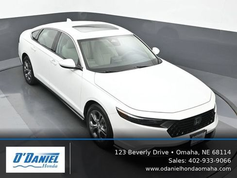 Used 2023 Honda Accord EX image 20