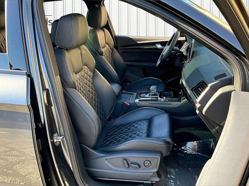 Used 2024 Audi SQ5 Prestige image 29