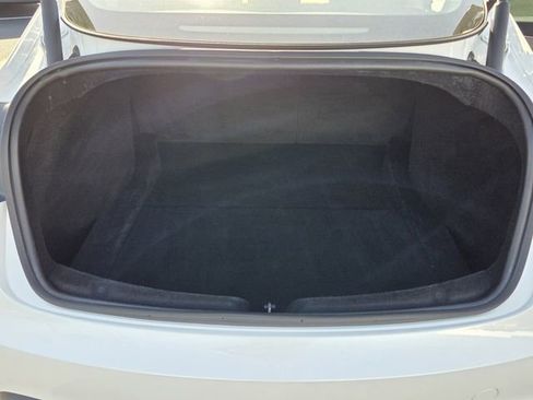 Used 2024 Tesla Model 3 Standard Range image 18