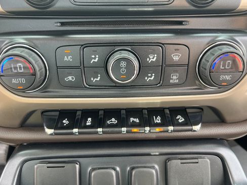 Used 2015 GMC Sierra 2500 Denali w/ Driver Alert Package AWD/4WD image 25