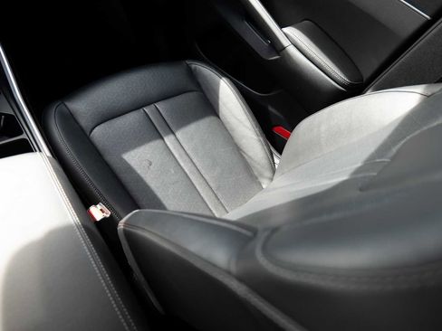 Certified 2022 Kia Sorento S image 28