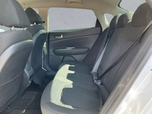 Used 2019 Kia Optima LX image 14