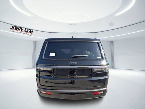 New 2026 Jeep Grand Wagoneer Limited w/ Premium Group II image 4