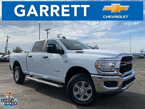Used 2024 RAM 2500 Big Horn AWD/4WD image 1