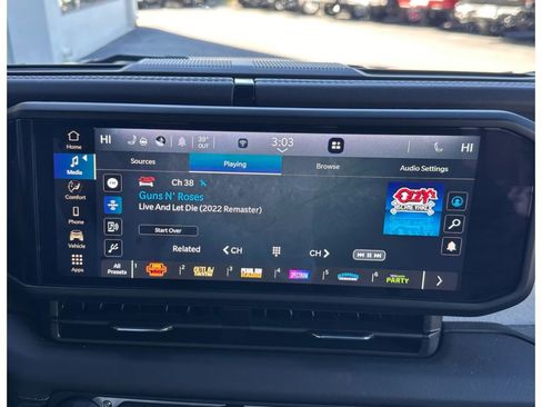 Used 2025 Jeep Wrangler Sahara image 17