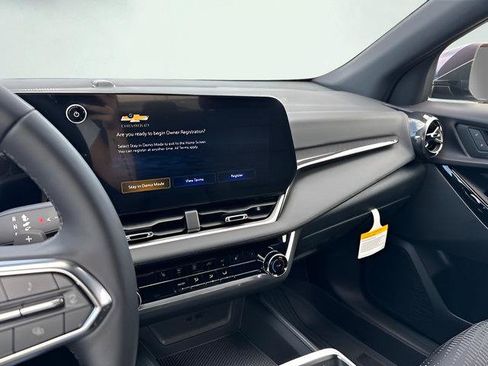 New 2027 Chevrolet Equinox LT w/ Safety and Technology Package AWD/4WD image 14