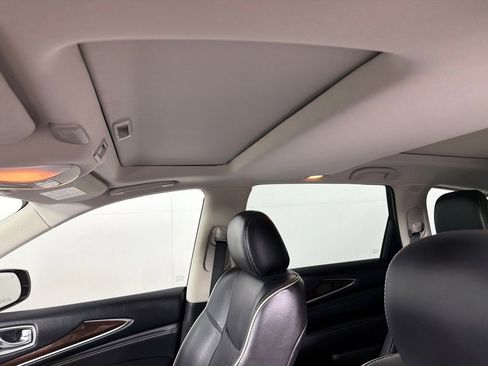 Used 2019 INFINITI QX60 Luxe w/ Sensory Package AWD/4WD image 14