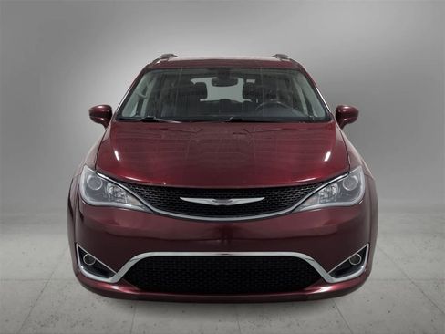 Certified 2017 Chrysler Pacifica Touring-L Plus image 3