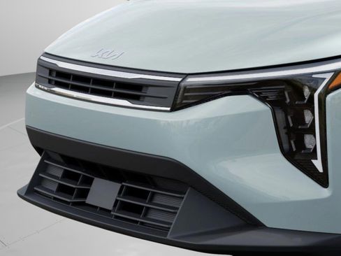 New 2026 Kia K4 LXS image 13