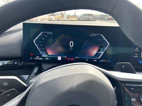 Certified 2024 BMW 530i xDrive 530i xDrive w/ Premium Package image 26