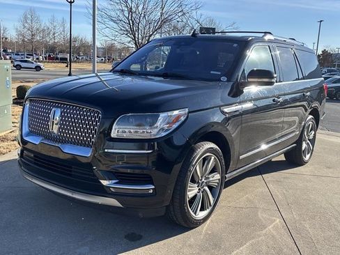Used 2018 Lincoln Navigator Reserve w/ Technology Package image 11