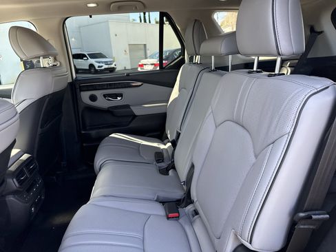 Certified 2024 Honda Pilot Elite image 13