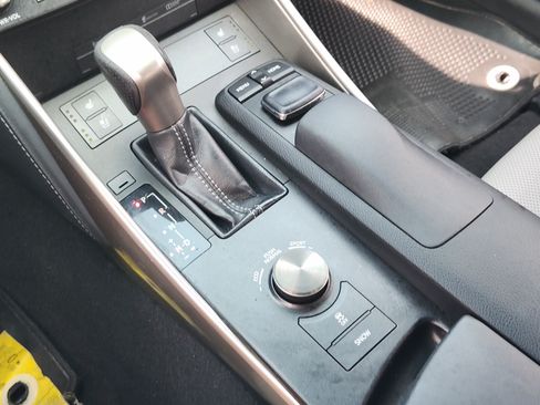 Used 2016 Lexus IS 200t w/ F Sport Package RWD image 21