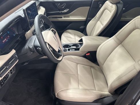 New 2025 Lincoln Corsair Grand Touring w/ Rear Removable Package Tray image 8