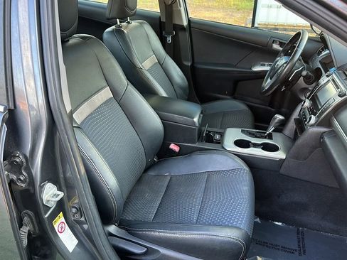 Used 2012 Toyota Camry SE image 22
