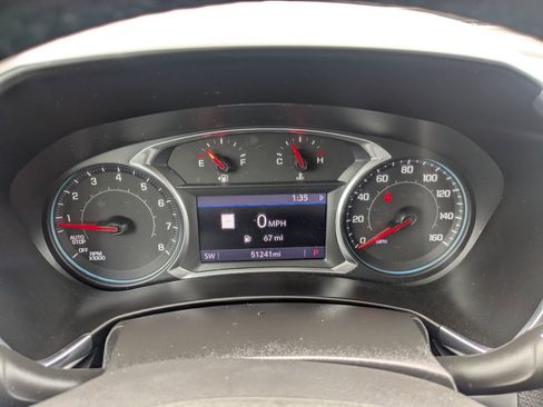 Used 2021 Chevrolet Equinox Premier FWD image 16
