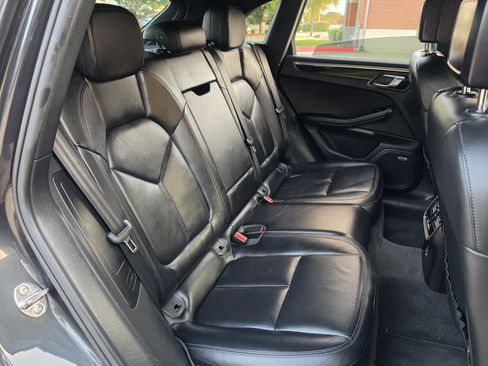 Used 2017 Porsche Macan S AWD/4WD image 15