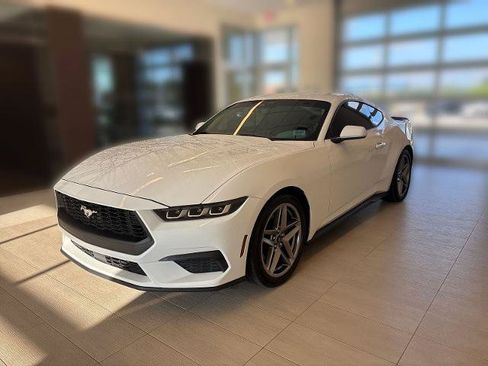 Certified 2024 Ford Mustang Coupe RWD image 4