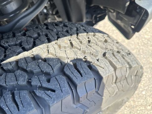Used 2024 Ford Bronco Raptor AWD/4WD image 10