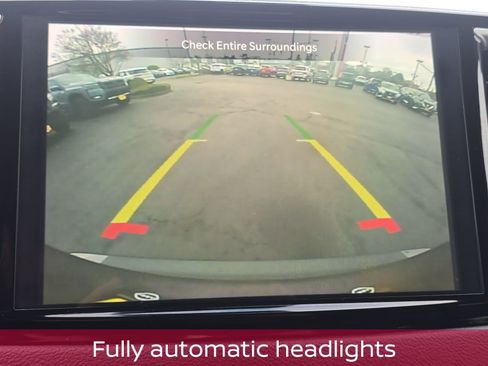 Used 2023 Chrysler Pacifica Touring-L image 20