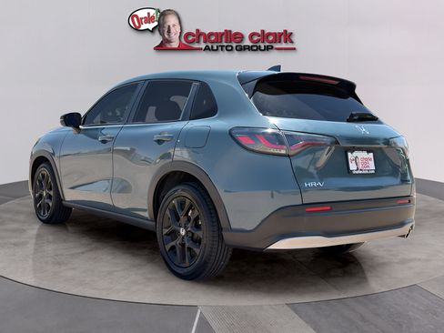 Used 2023 Honda HR-V Sport image 3