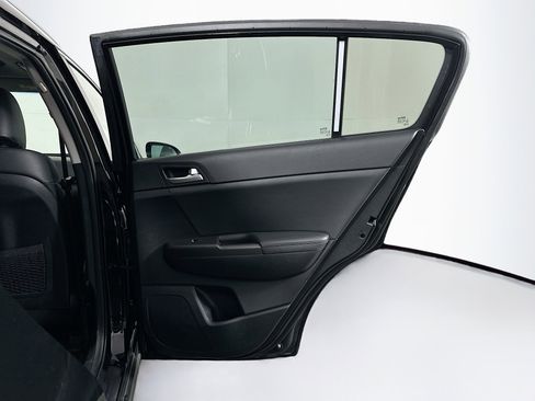 Used 2017 Kia Sportage EX w/ EX Technology Package image 30