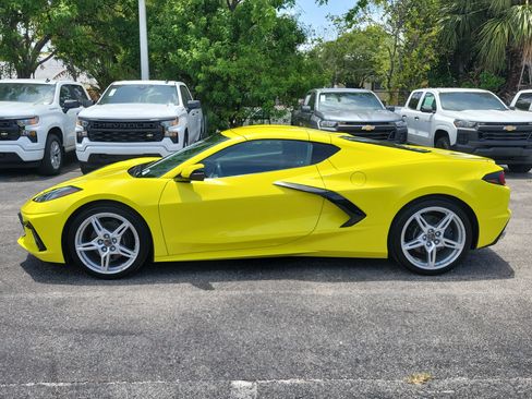 Used 2024 Chevrolet Corvette Stingray Coupe w/ 1LT RWD image 6