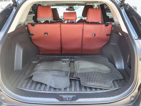 Certified 2025 Toyota RAV4 XLE w/ Convenience Package FWD image 26