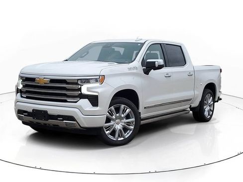 Used 2025 Chevrolet Silverado 1500 High Country AWD/4WD image 1