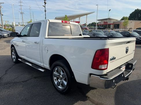 Used 2016 RAM 1500 Big Horn AWD/4WD image 3