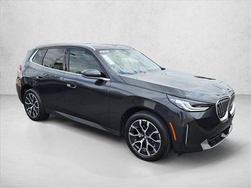 Used 2026 BMW X3 xDrive30i w/ Convenience Package AWD/4WD image 3