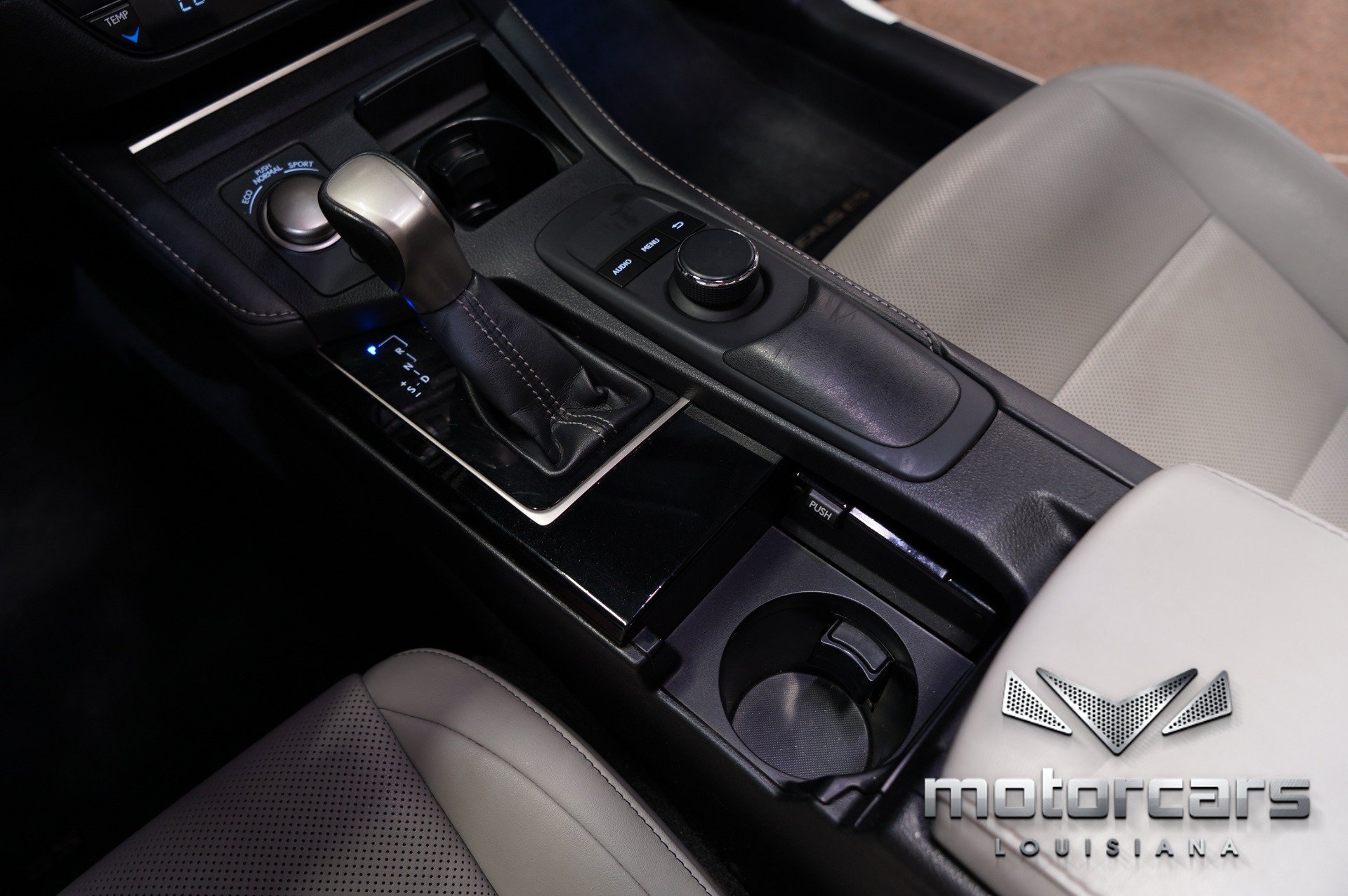 Used 2016 Lexus ES 350 w/ Accessory Package FWD image 35