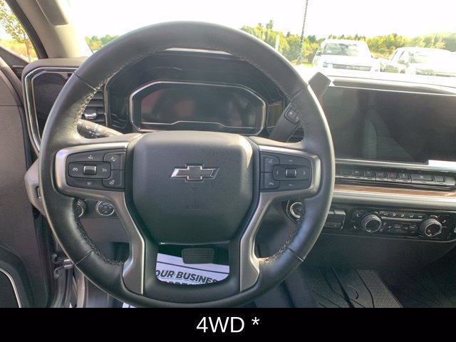 Used 2025 Chevrolet Silverado 1500 RST w/ Rally Edition AWD/4WD image 15