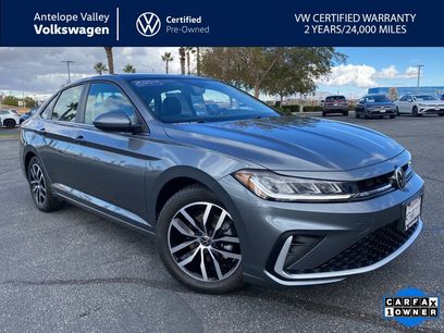 Certified 2025 Volkswagen Jetta SE w/ Sunroof Package