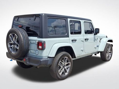 Used 2024 Jeep Wrangler Unlimited w/ Convenience Group AWD/4WD image 6