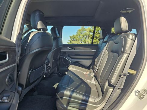 New 2025 Jeep Grand Cherokee L Limited w/ Black Appearance Package image 13