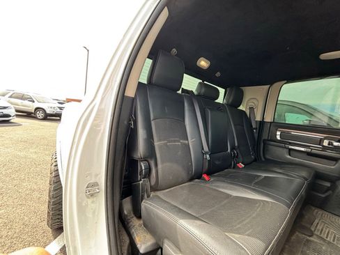 Used 2017 RAM 3500 Laramie w/ Convenience Group AWD/4WD image 17