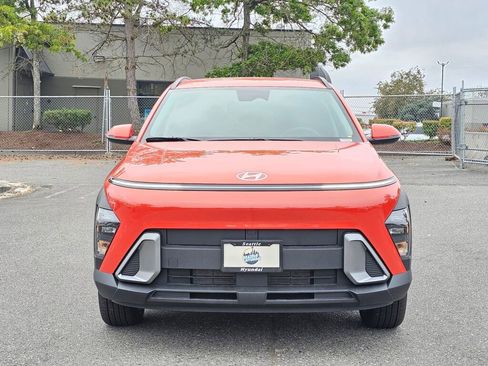 New 2025 Hyundai Kona SEL image 2