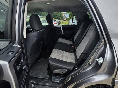 Used 2016 Toyota 4Runner SR5 RWD image 10