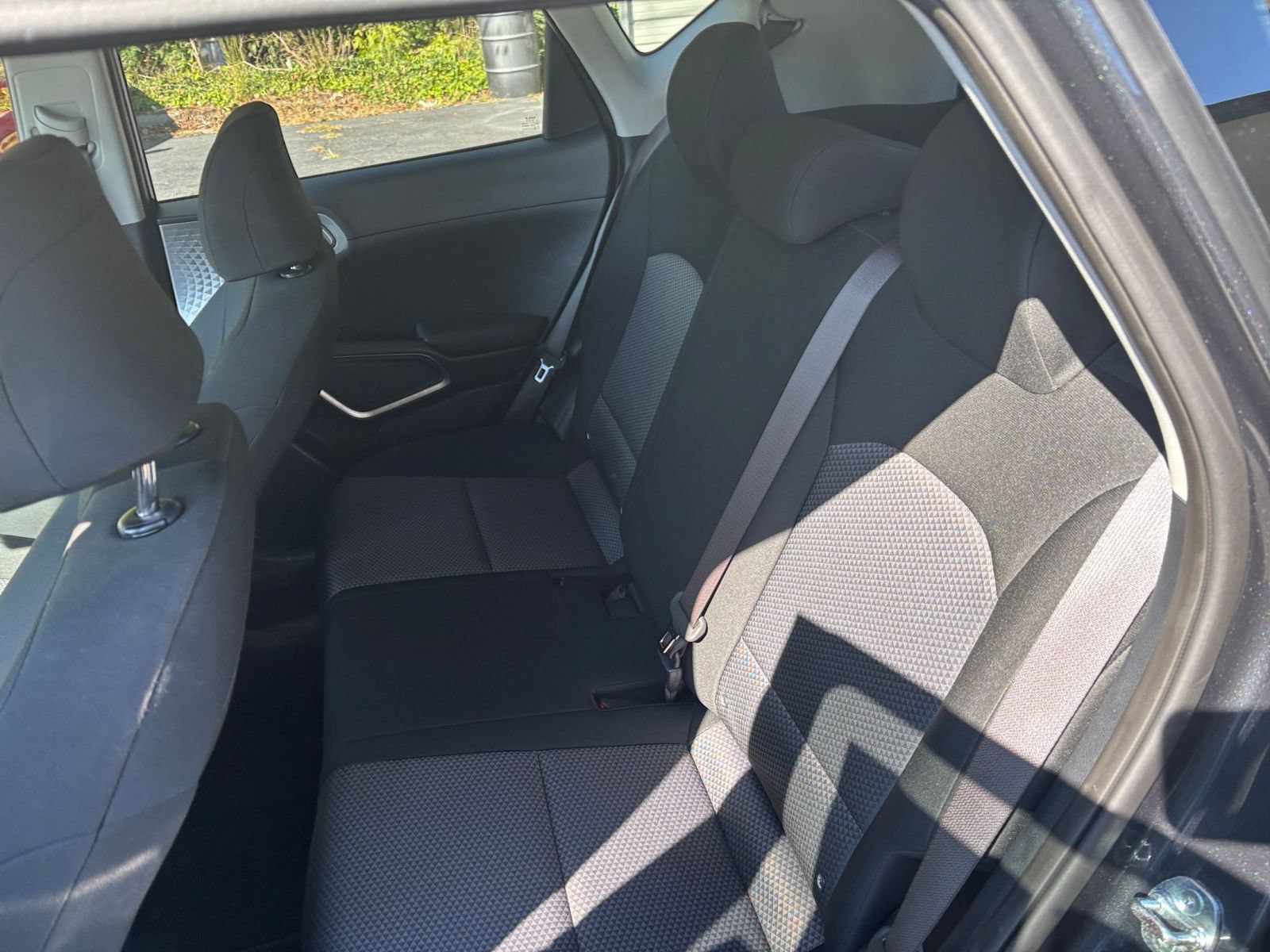 Used 2025 Kia Soul LX w/ LX Technology Package FWD image 20