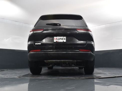 New 2025 Jeep Grand Cherokee Altitude image 53