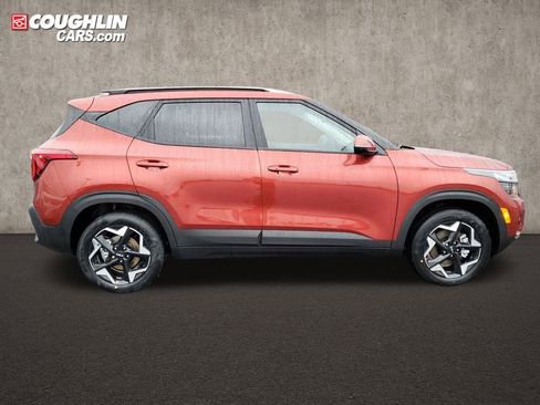 New 2026 Kia Seltos S image 9