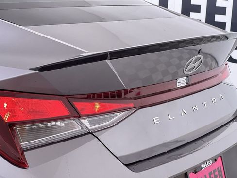 Used 2025 Hyundai Elantra Sport FWD image 26