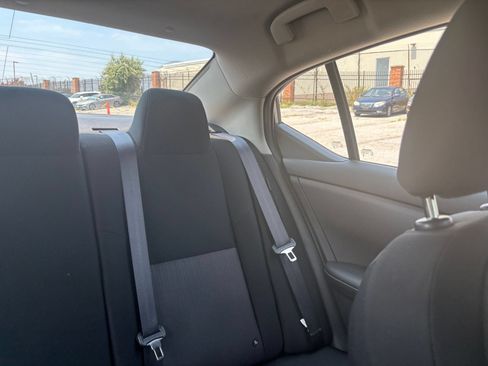 Used 2025 Nissan Sentra SV FWD image 27