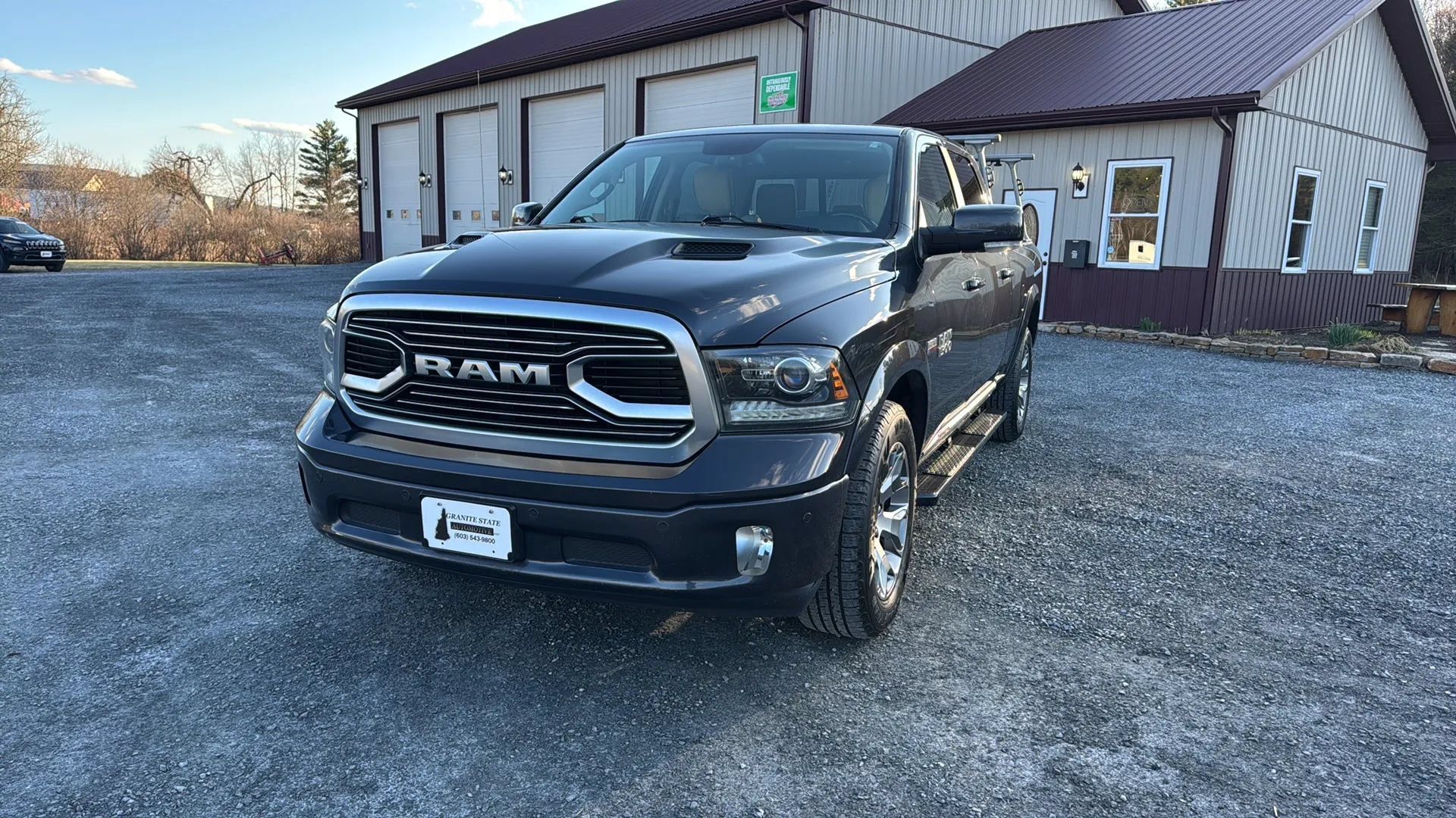 Used 2018 RAM 1500 Limited AWD/4WD image 2
