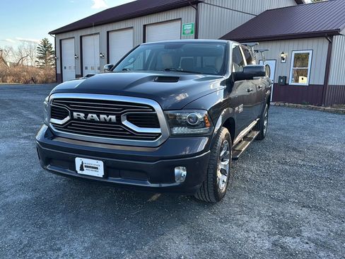 Used 2018 RAM 1500 Limited AWD/4WD image 2