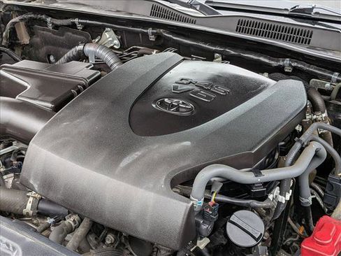 Used 2016 Toyota Tacoma TRD Sport RWD image 22