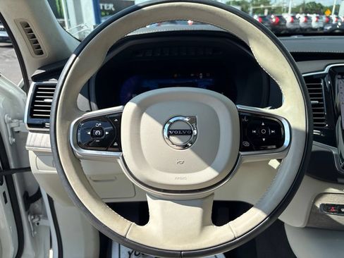 Certified 2024 Volvo XC90 B6 Ultimate w/ Lounge Package AWD/4WD image 18