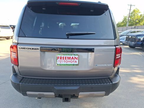 Used 2026 Toyota Land Cruiser w/ Premium Package AWD/4WD image 5